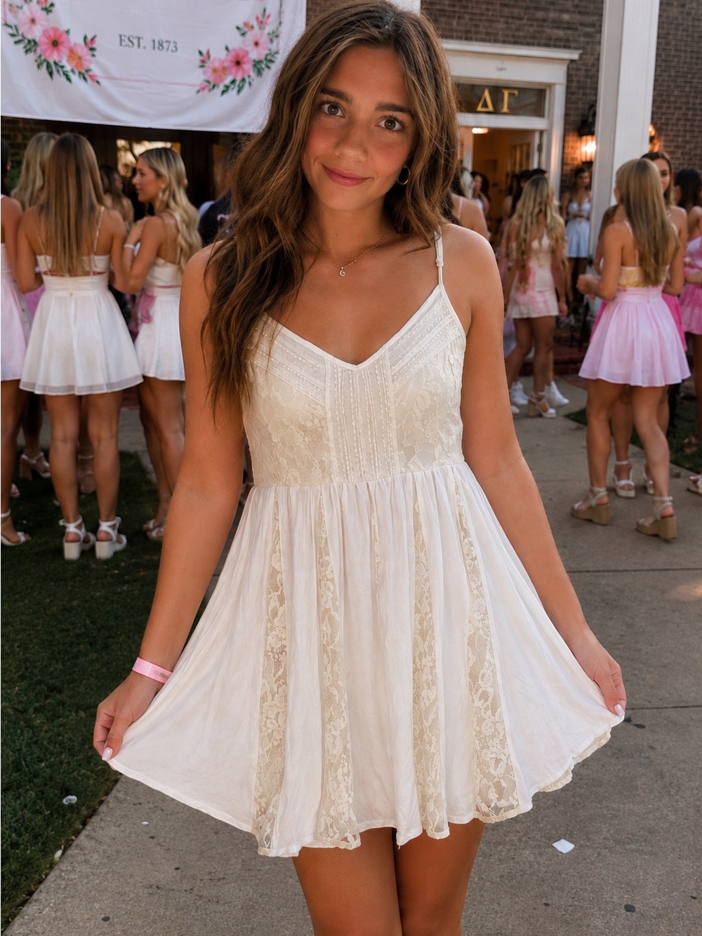 American Eagle Lace-Panel  Sundress with Spaghetti Straps, off white, sz 6, euc